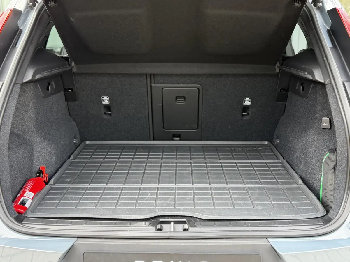 1.5 T4 Plug-in hybrid Ultimate Dark |Pano|H/K|360Cam|Memory|PilotAssit|Trekhaak|BLIS|ThunderGrey