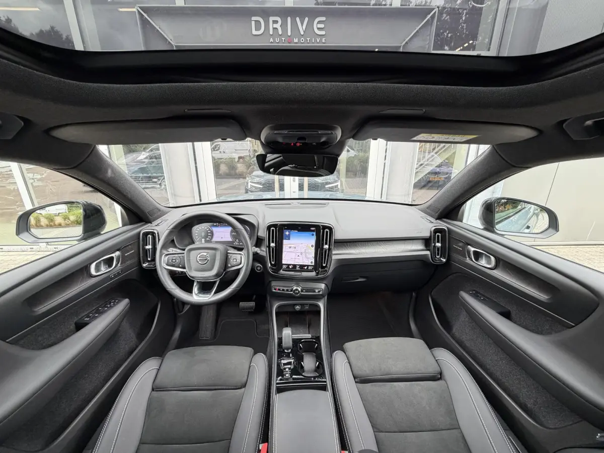 1.5 T4 Plug-in hybrid Ultimate Dark |Pano|H/K|360Cam|Memory|PilotAssit|Trekhaak|BLIS|ThunderGrey
