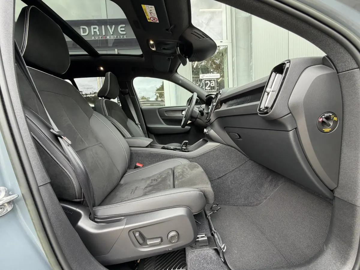1.5 T4 Plug-in hybrid Ultimate Dark |Pano|H/K|360Cam|Memory|PilotAssit|Trekhaak|BLIS|ThunderGrey