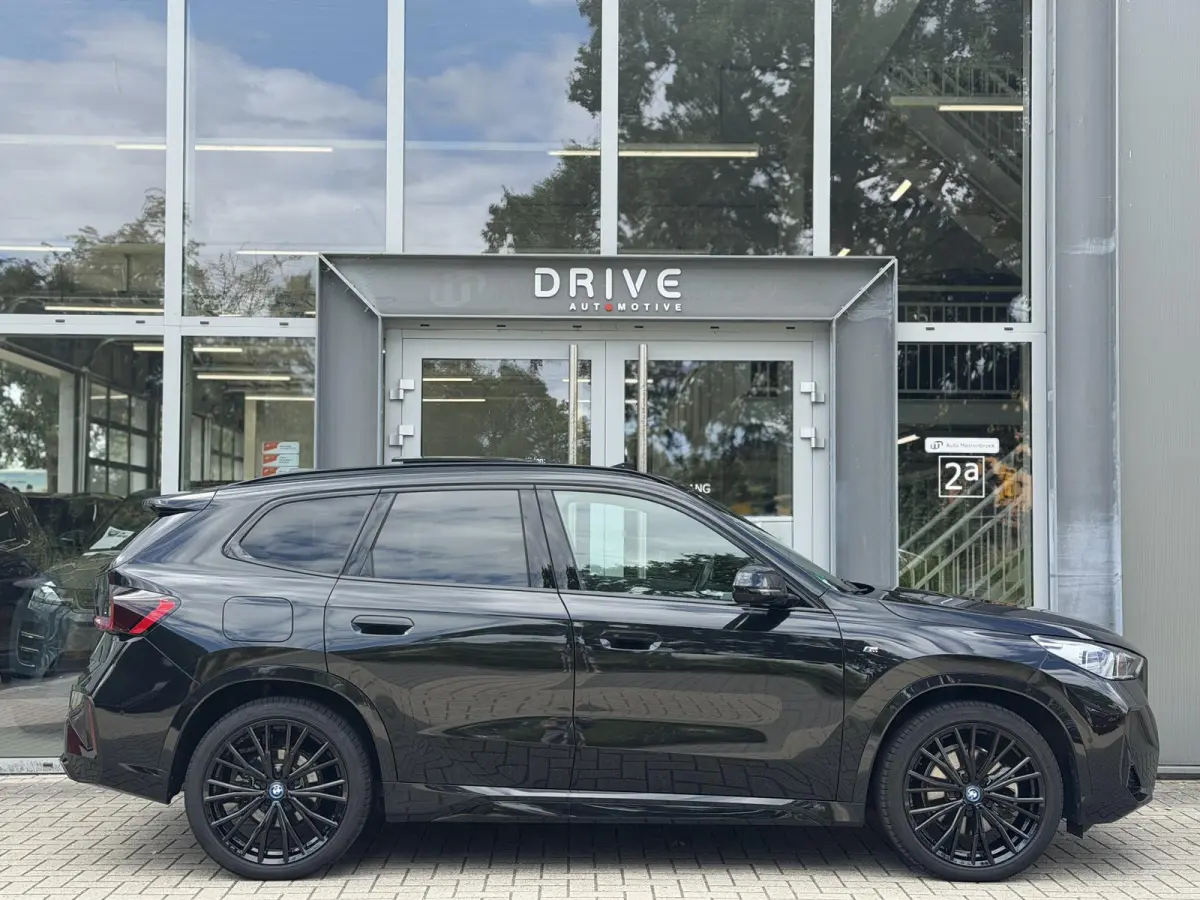 xDrive30e 326PK M-Sport |Pano|H/K|Leer|Memory|Innovation|360Cam|ACC|HUD|Trekhaak|20"