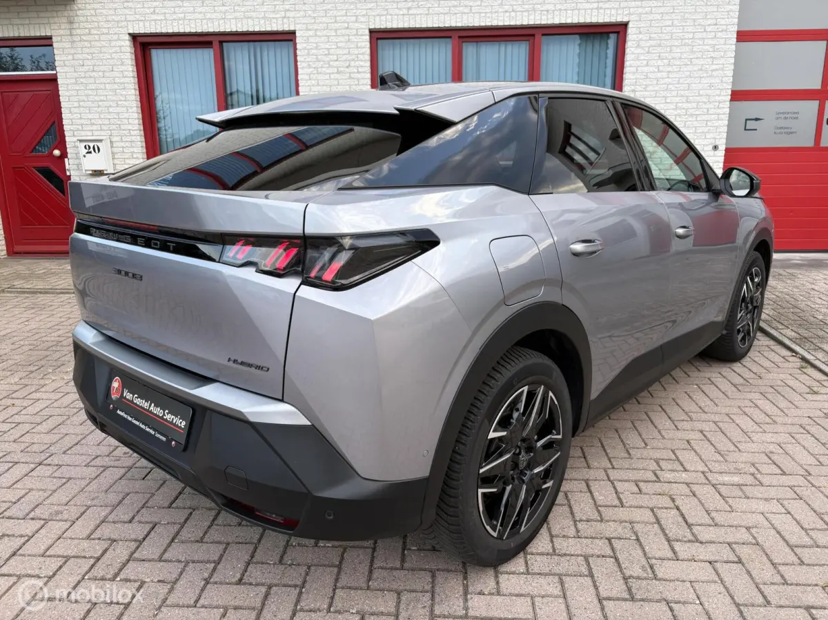1.2 Hybrid 136 Allure
