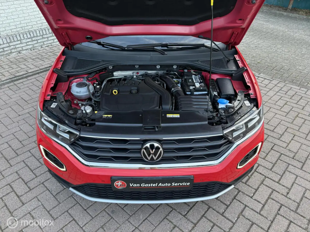 1.5 TSI SPORT / NAVI / CAMERA / PDC