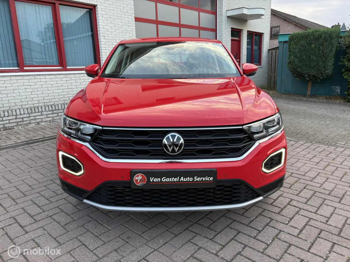 1.5 TSI SPORT / NAVI / CAMERA / PDC