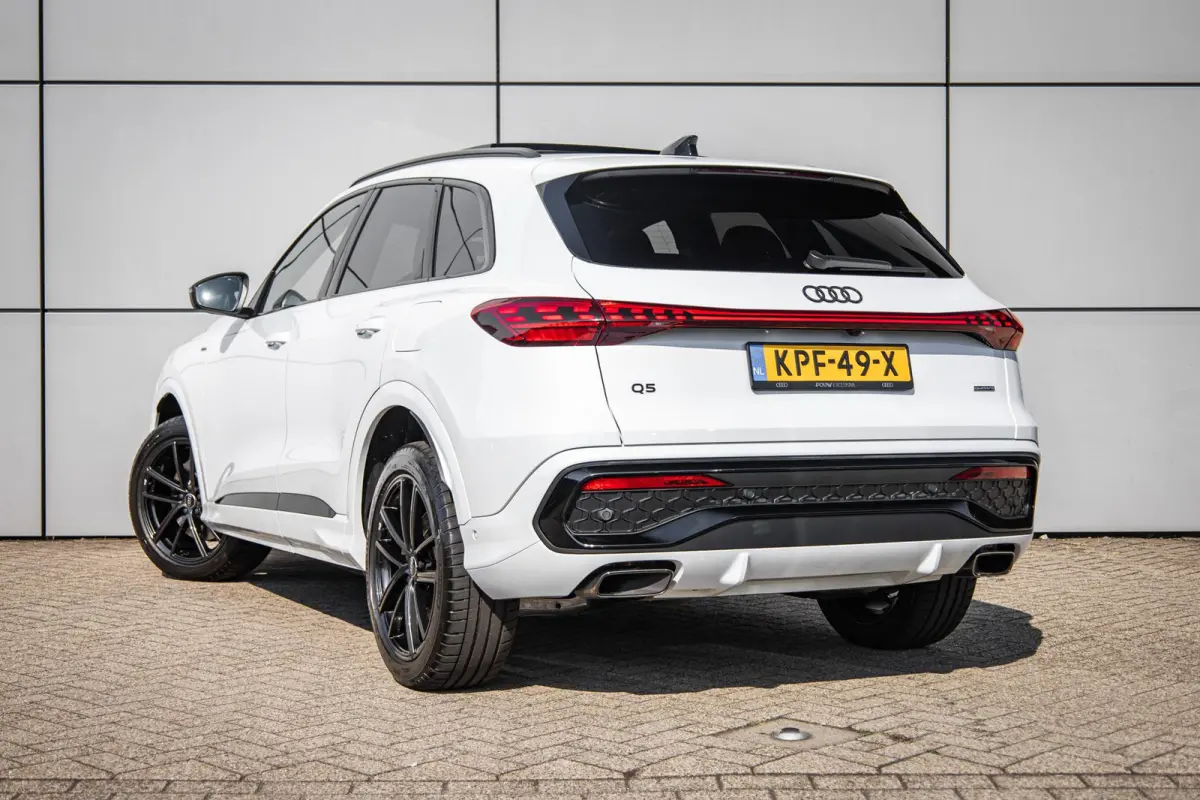 2.0 TFSI e-hybrid quattro S edition | 20" LMV | Panoramadak | Alcantara | 360 Camera | Keyless