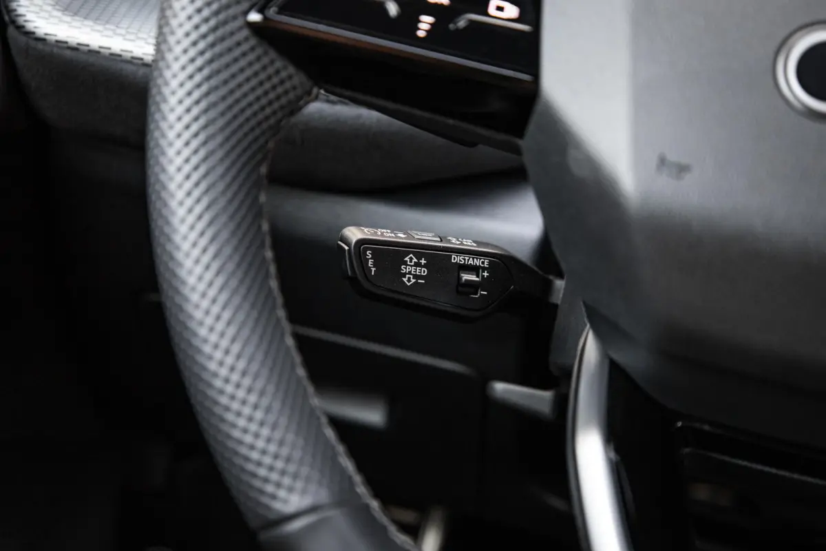 2.0 TFSI e-hybrid quattro S edition | 20" LMV | Panoramadak | Alcantara | 360 Camera | Keyless