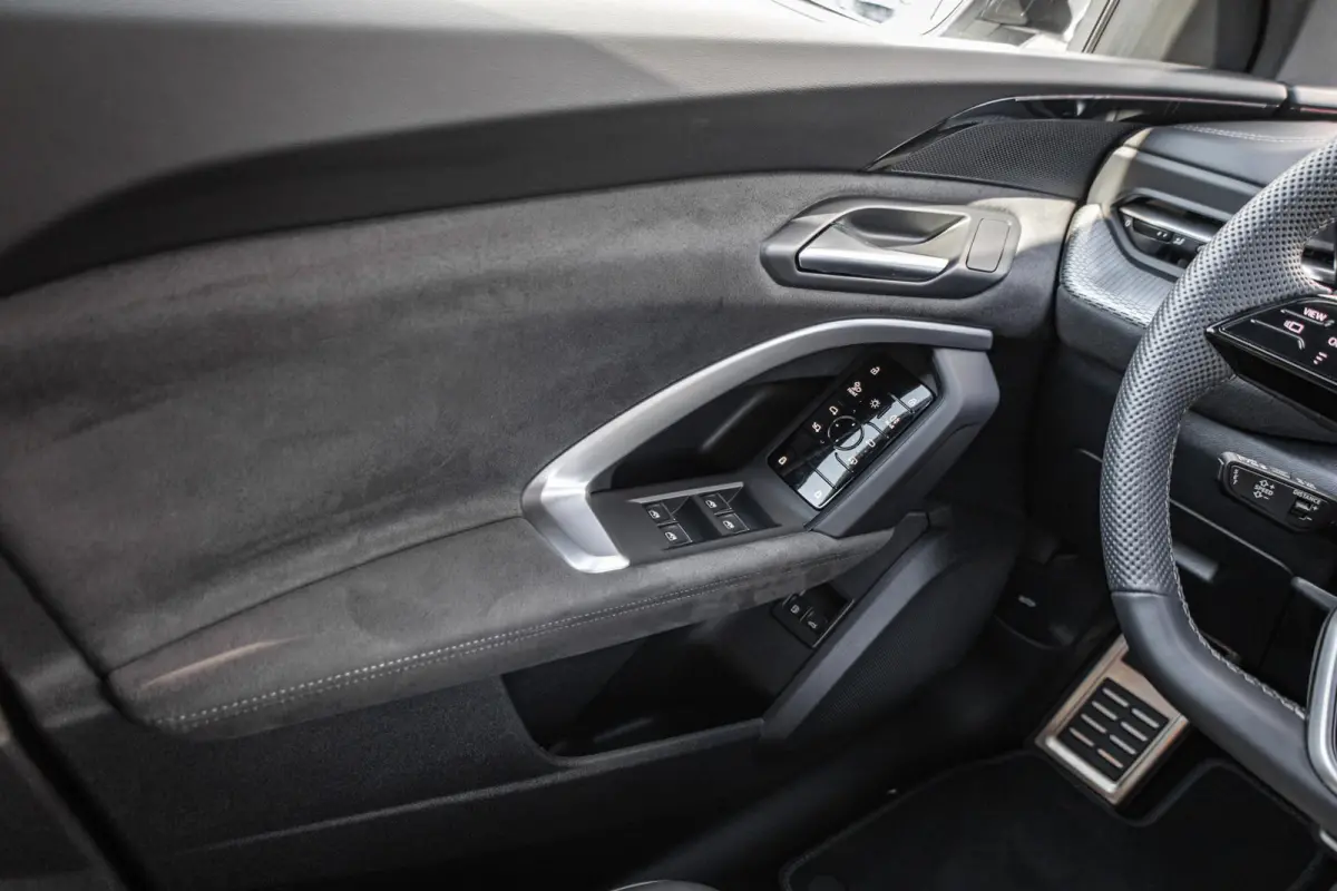 2.0 TFSI e-hybrid quattro S edition | 20" LMV | Panoramadak | Alcantara | 360 Camera | Keyless