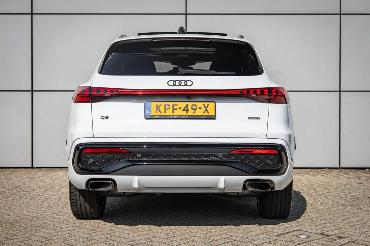 2.0 TFSI e-hybrid quattro S edition | 20" LMV | Panoramadak | Alcantara | 360 Camera | Keyless