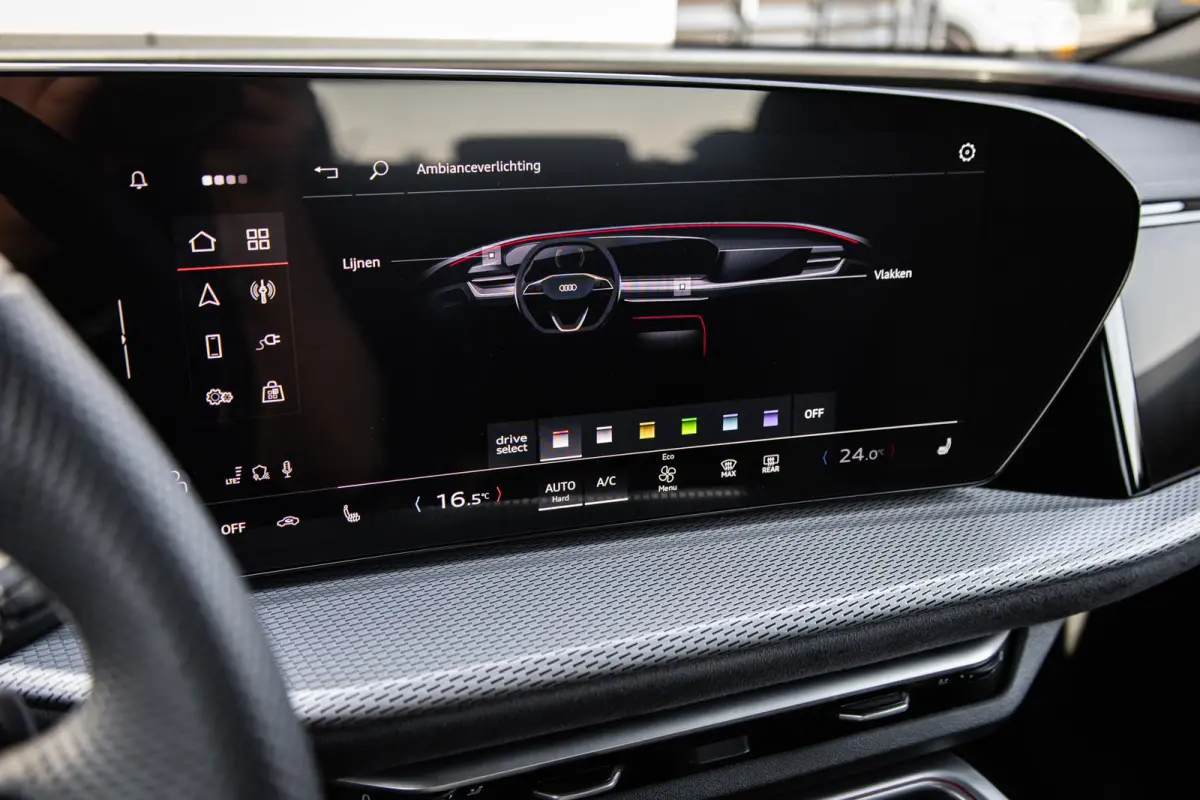 2.0 TFSI e-hybrid quattro S edition | 20" LMV | Panoramadak | Alcantara | 360 Camera | Keyless