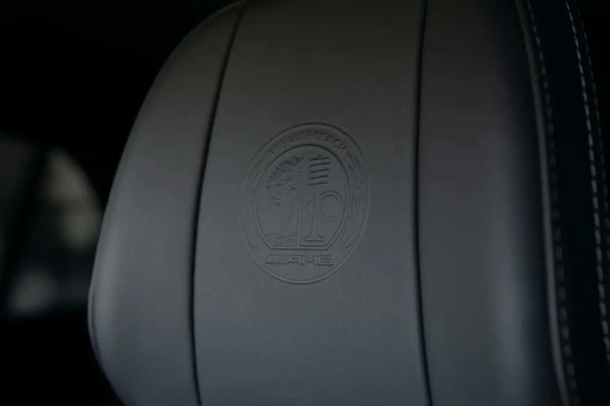 AMG 53 Hybrid 4M+ MANUFAKTUR Silicium|Carbon|Massage|Softclose|ACC|HUD|Trekhaak