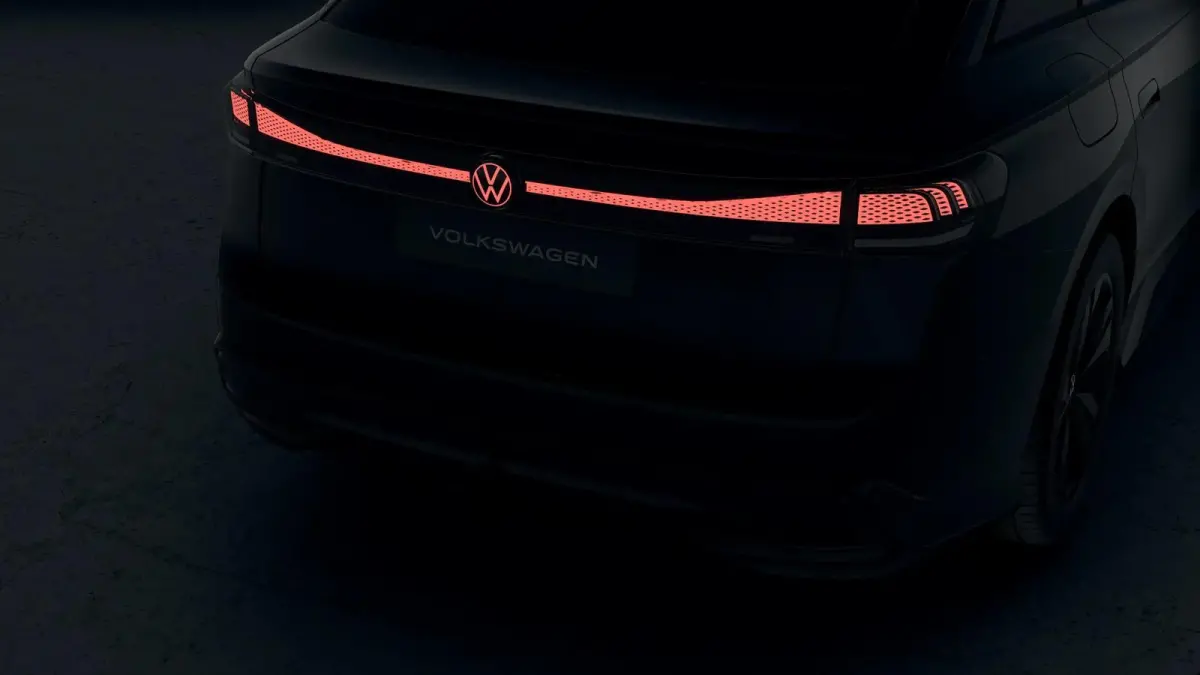 286pk Limited Edition Plus 77 kWh | Trekhaak Wegklapbaar | Black Style Pakket
