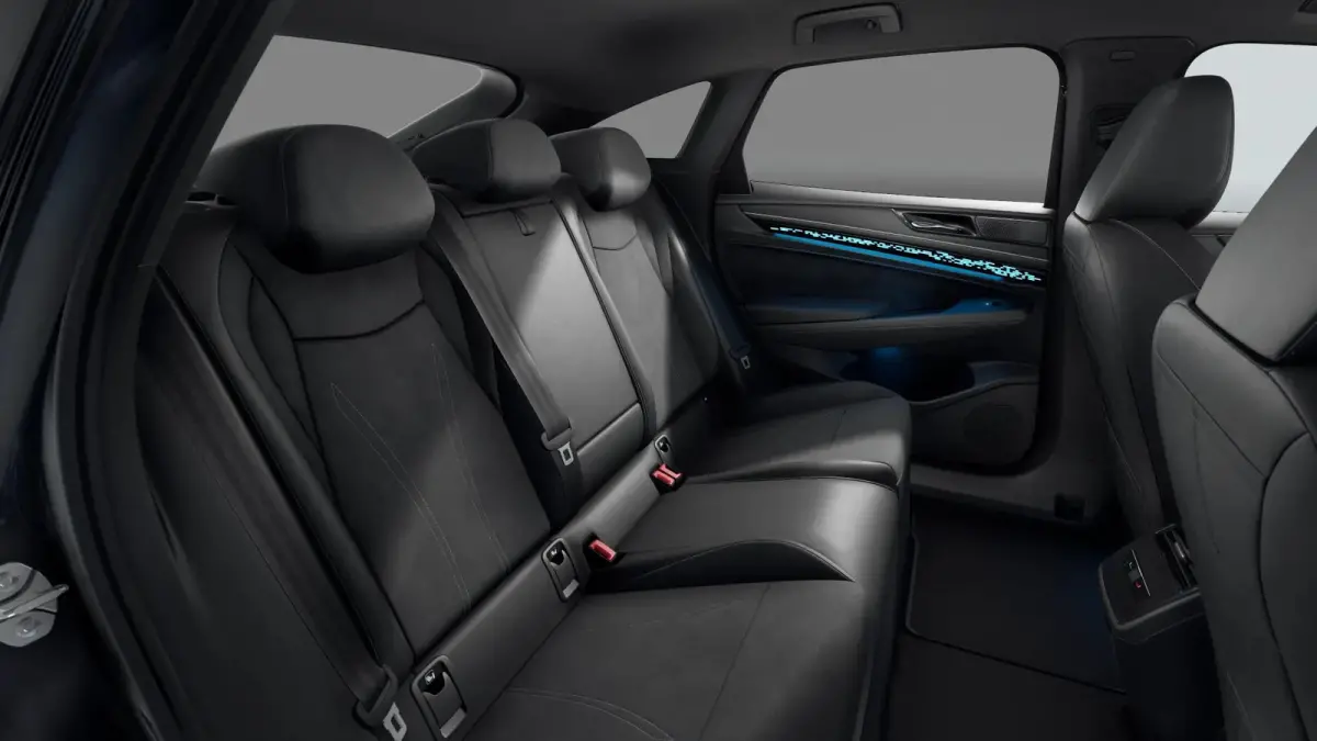 286pk Limited Edition Plus 77 kWh | Trekhaak Wegklapbaar | Black Style Pakket