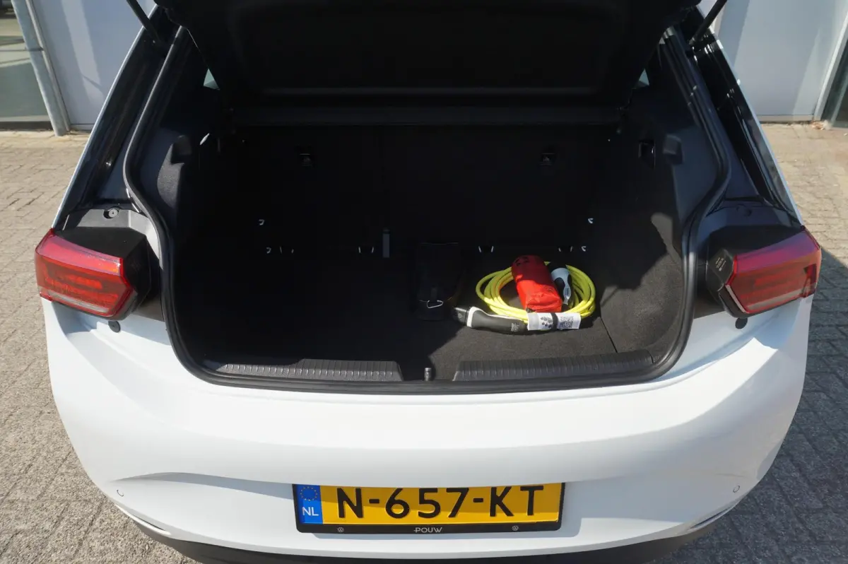 Pro 145pk 58 kWh | SOH 93 % | Adaptive Cruise | Stoel/Stuur Verwarming| All seasons |