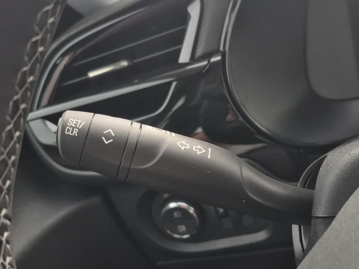 Edition | Dode hoek waarschuwing | Draadloze Apple Carplay en Android Auto | LED koplampen met LED dagrijverlichting
