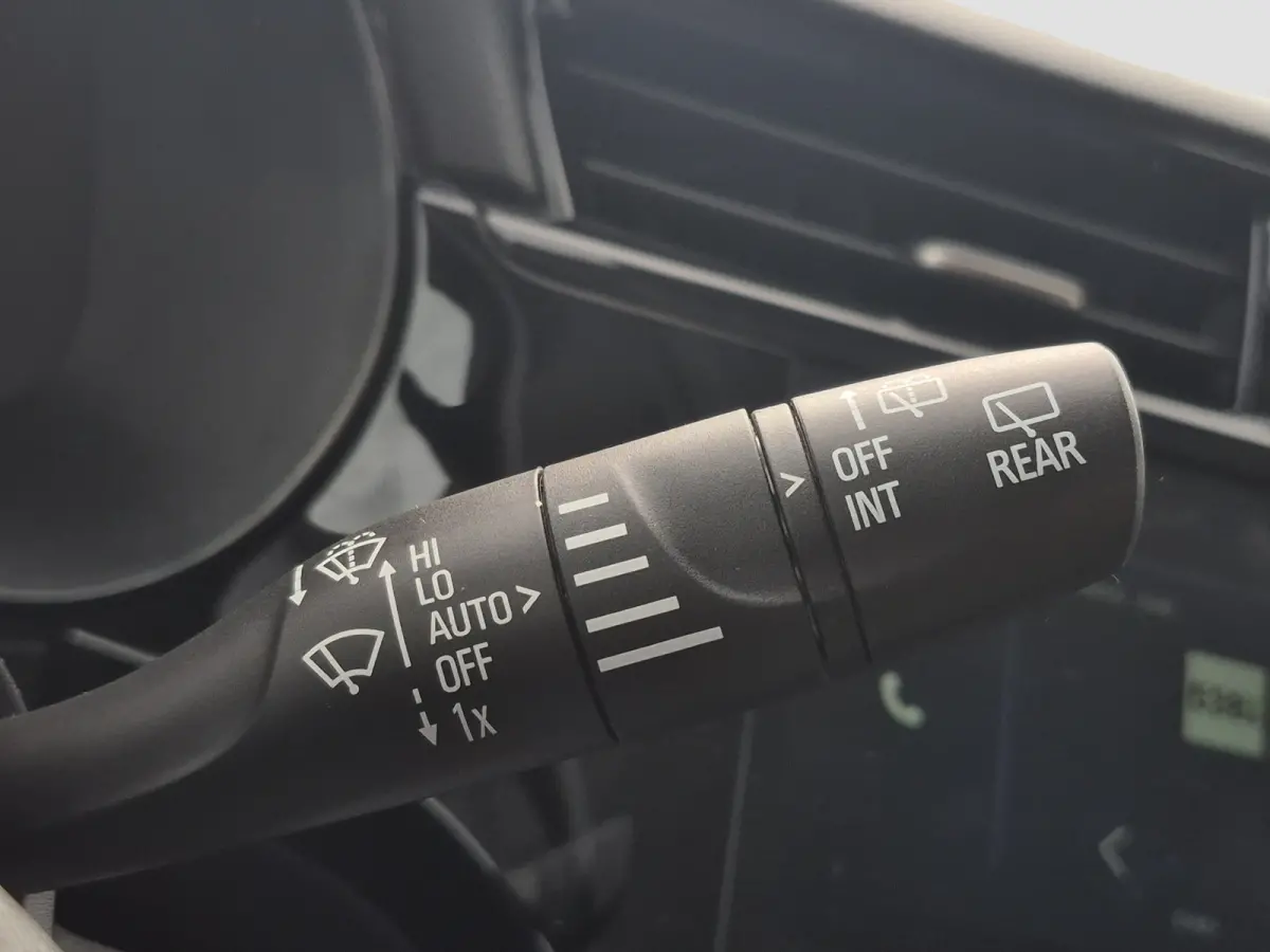 Edition | Dode hoek waarschuwing | Draadloze Apple Carplay en Android Auto | LED koplampen met LED dagrijverlichting