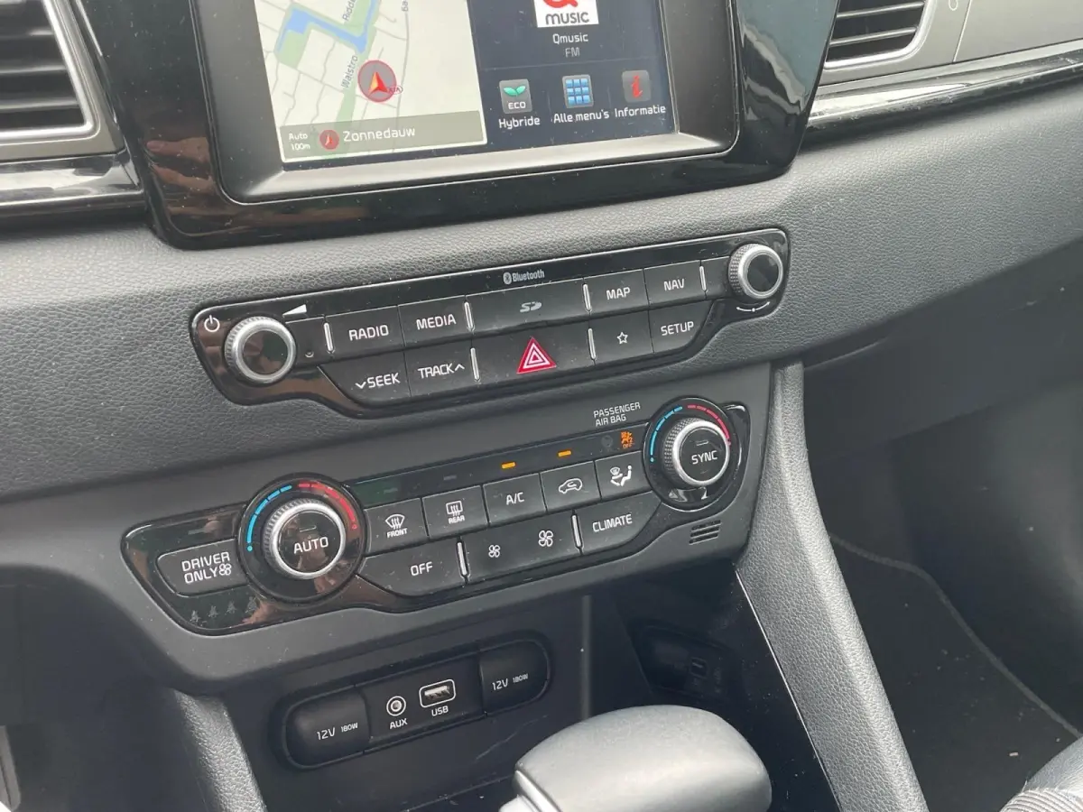 1.6 GDi Hybrid DynamicLine | Navigatie | Apple Carplay/Android Auto | Parkeersensoren | Achteruitrijcamera