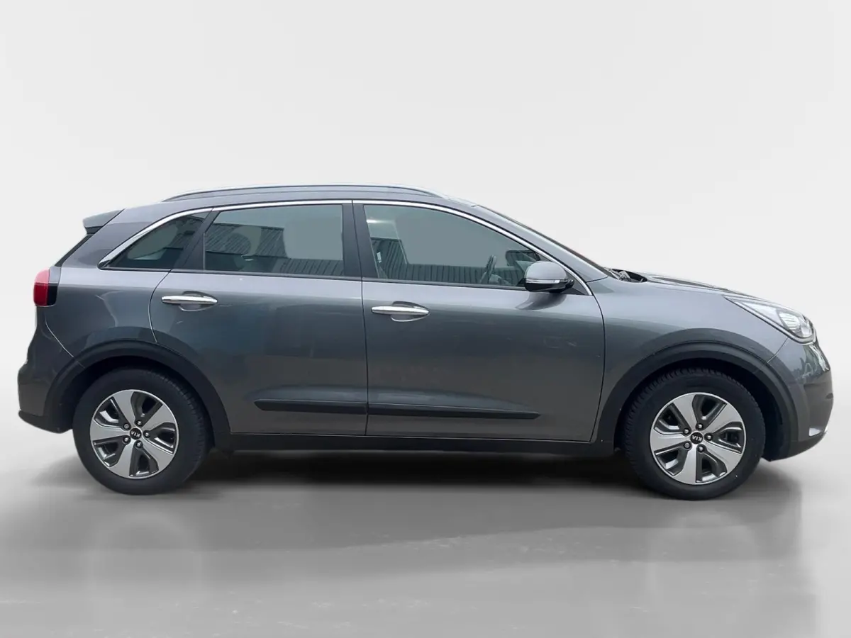 1.6 GDi Hybrid DynamicLine | Navigatie | Apple Carplay/Android Auto | Parkeersensoren | Achteruitrijcamera