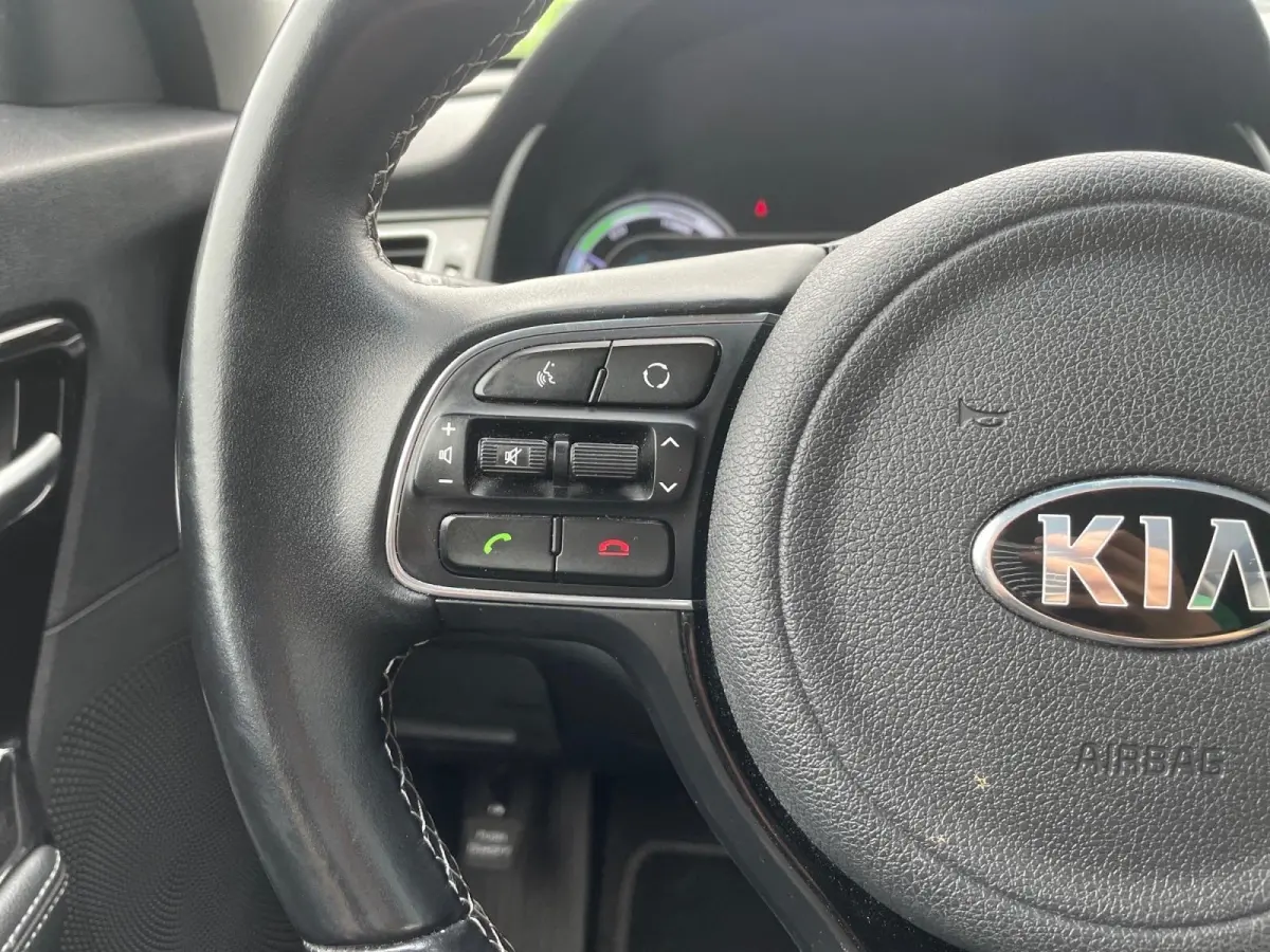 1.6 GDi Hybrid DynamicLine | Navigatie | Apple Carplay/Android Auto | Parkeersensoren | Achteruitrijcamera
