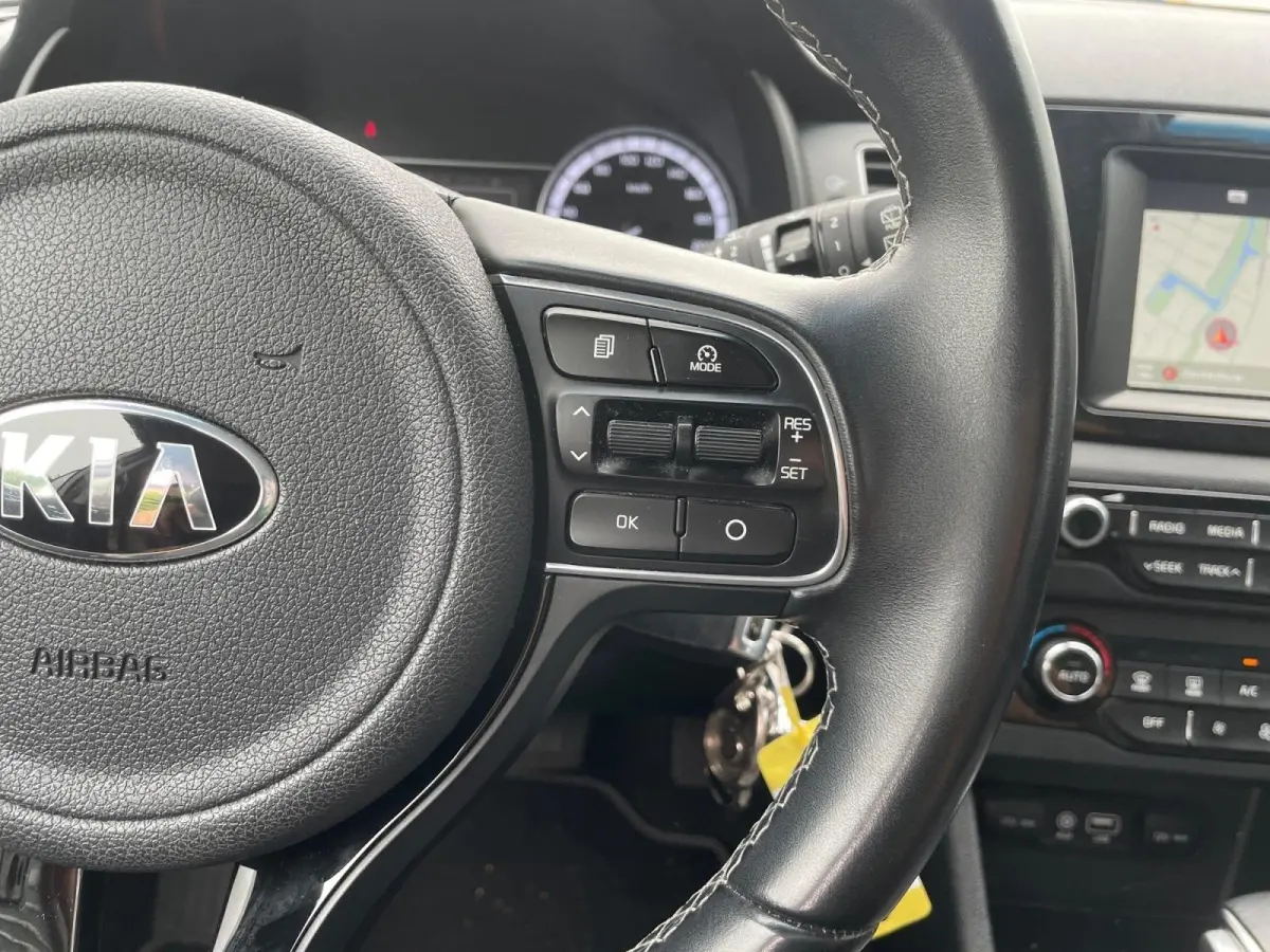 1.6 GDi Hybrid DynamicLine | Navigatie | Apple Carplay/Android Auto | Parkeersensoren | Achteruitrijcamera