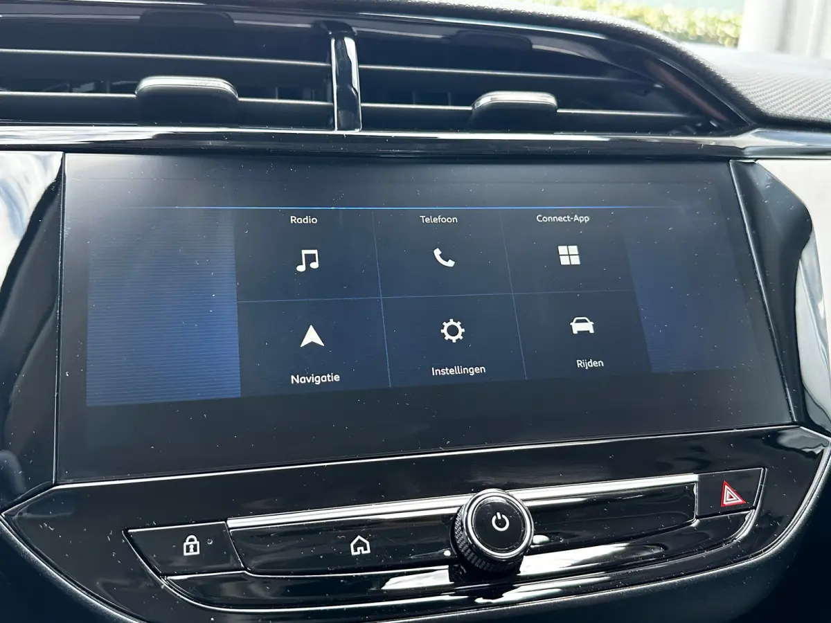 1.2 Turbo 100 PK Edition | STOEL EN STUURVERWARMING| DODEHOEK DETECTIE| CAMERA + PARKEERSENSOREN| LED KOPLAMPEN| GROOT MULTIMEDIA SCHERM| APPLE CARPLAY/ANDROID AUTO| DAB|