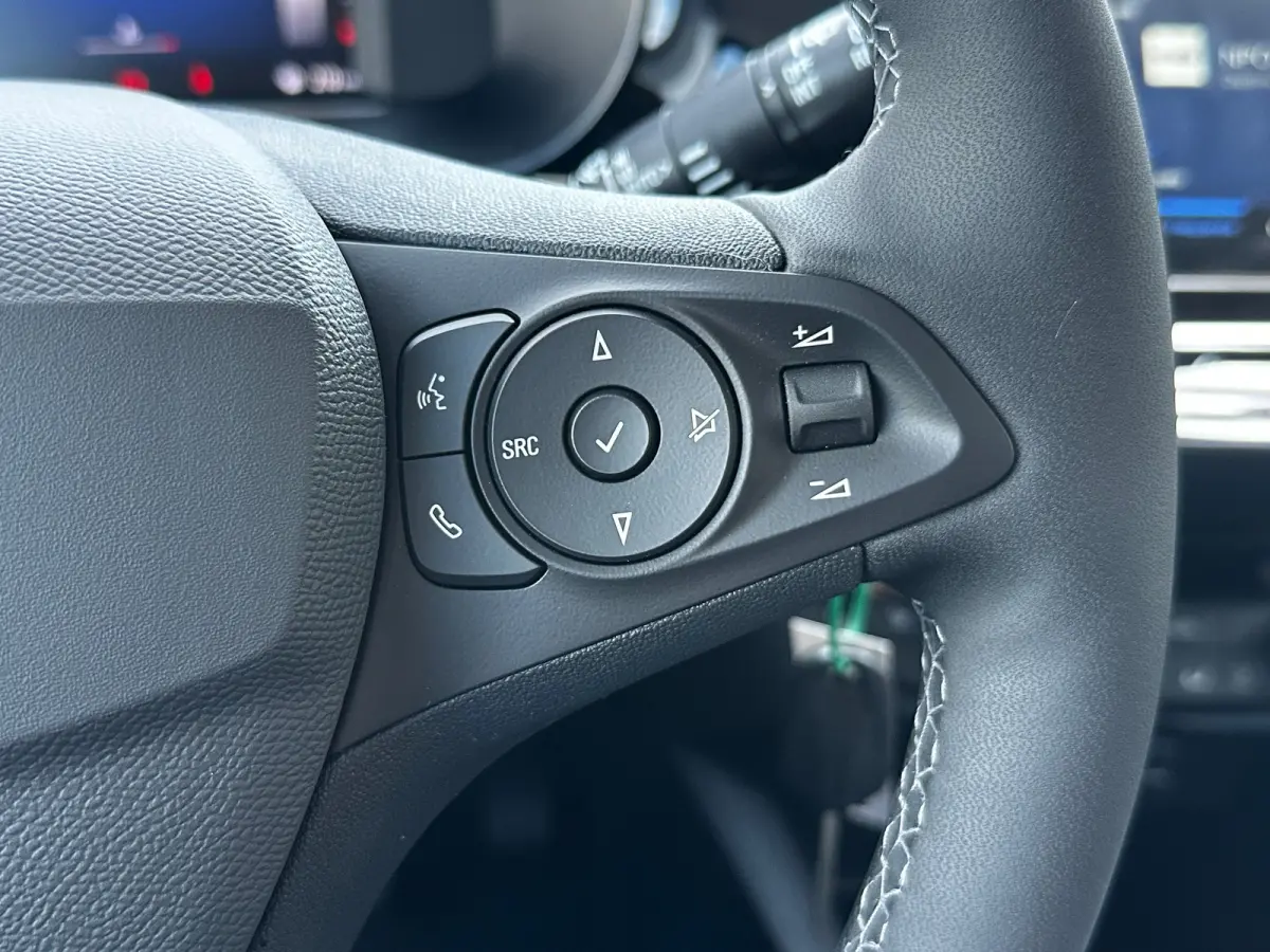 1.2 Turbo 100 PK Edition | STOEL EN STUURVERWARMING| DODEHOEK DETECTIE| CAMERA + PARKEERSENSOREN| LED KOPLAMPEN| GROOT MULTIMEDIA SCHERM| APPLE CARPLAY/ANDROID AUTO| DAB|