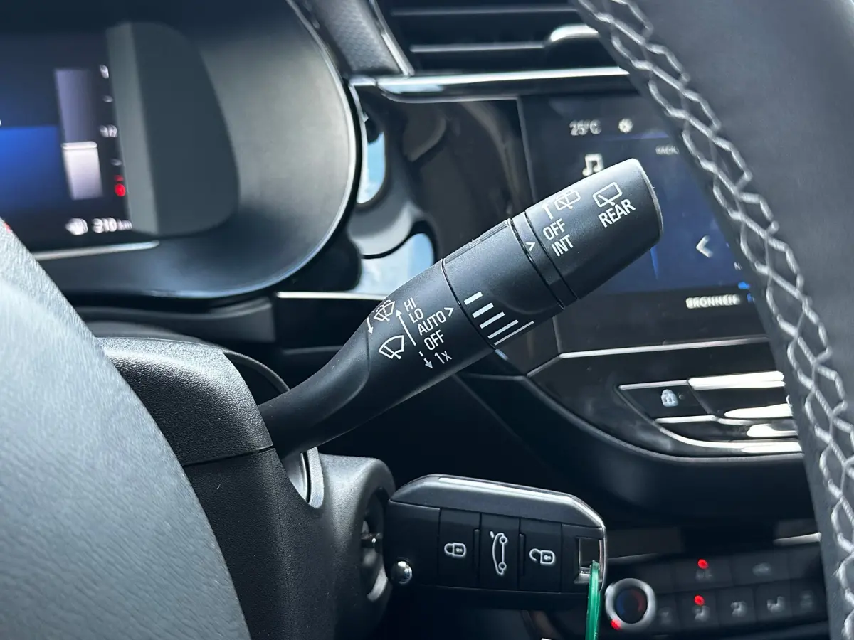 1.2 Turbo 100 PK Edition | STOEL EN STUURVERWARMING| DODEHOEK DETECTIE| CAMERA + PARKEERSENSOREN| LED KOPLAMPEN| GROOT MULTIMEDIA SCHERM| APPLE CARPLAY/ANDROID AUTO| DAB|