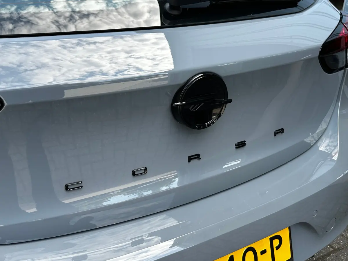 1.2 Turbo 100 PK Edition | STOEL EN STUURVERWARMING| DODEHOEK DETECTIE| CAMERA + PARKEERSENSOREN| LED KOPLAMPEN| GROOT MULTIMEDIA SCHERM| APPLE CARPLAY/ANDROID AUTO| DAB|