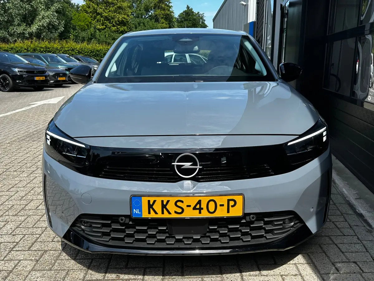 1.2 Turbo 100 PK Edition | STOEL EN STUURVERWARMING| DODEHOEK DETECTIE| CAMERA + PARKEERSENSOREN| LED KOPLAMPEN| GROOT MULTIMEDIA SCHERM| APPLE CARPLAY/ANDROID AUTO| DAB|