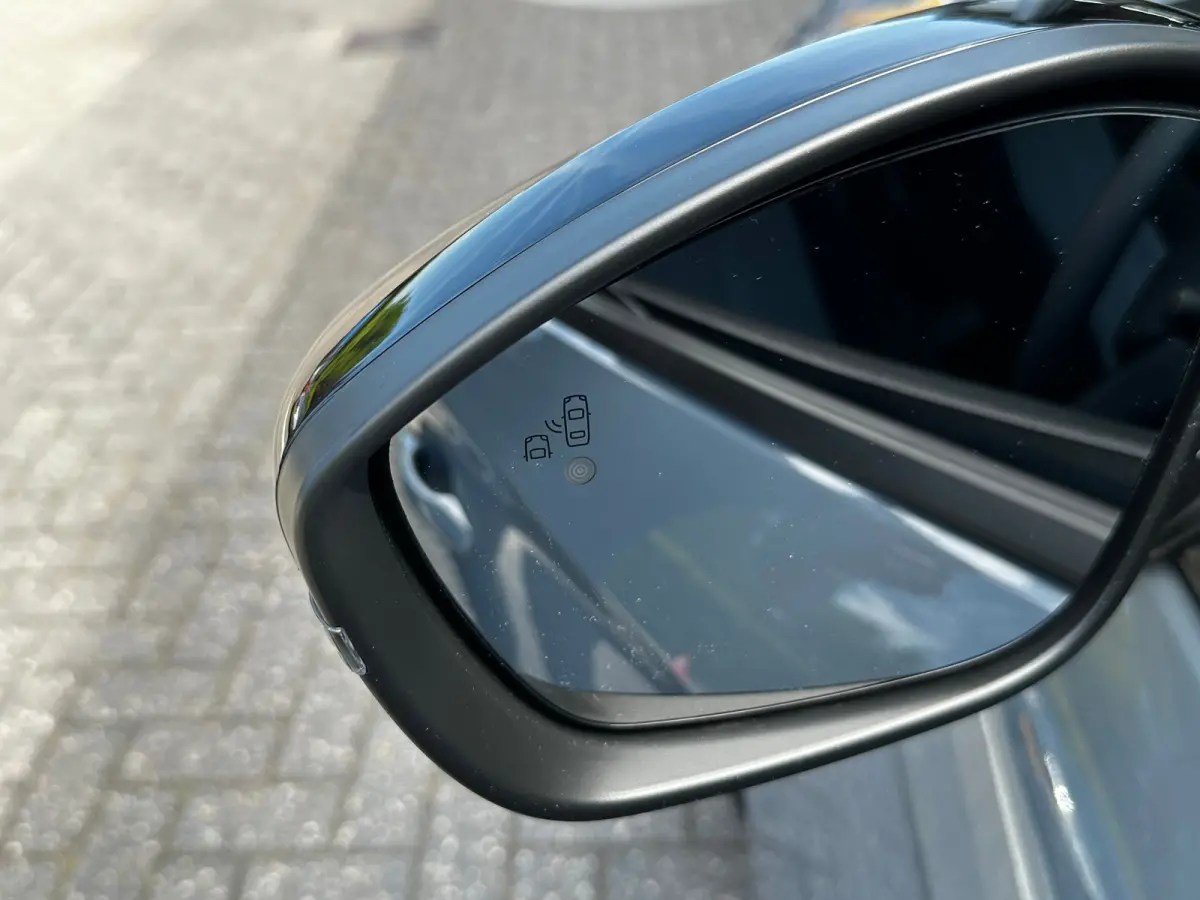1.2 Turbo 100 PK Edition | STOEL EN STUURVERWARMING| DODEHOEK DETECTIE| CAMERA + PARKEERSENSOREN| LED KOPLAMPEN| GROOT MULTIMEDIA SCHERM| APPLE CARPLAY/ANDROID AUTO| DAB|