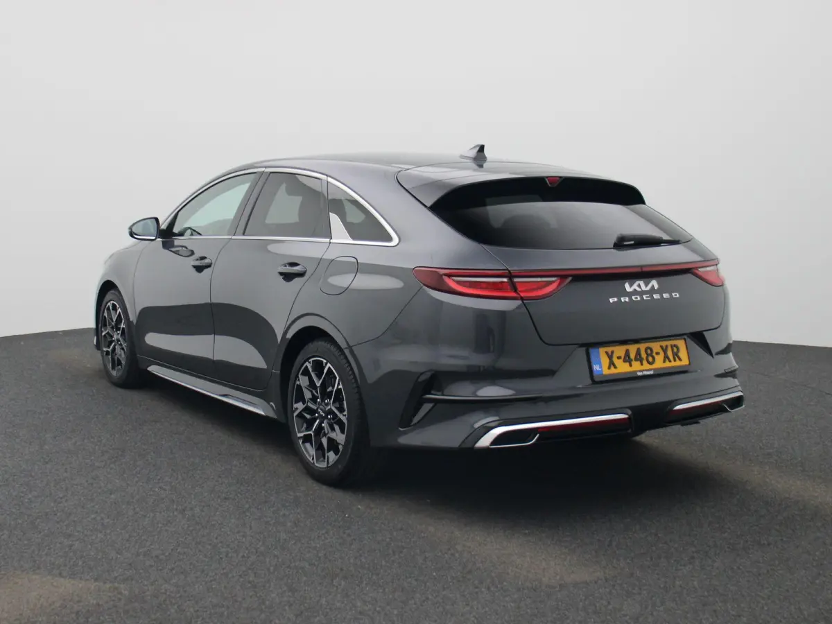 1.5 T-GDi GT-Line | CAMERA | STOEL-STUUR VERWARMING | CLIMATE CONTROL | ELEK.KOFFERBAK | LMV | DIGITAAL DASHBOARD | KEYLESS | HALF-LEDER | LED |