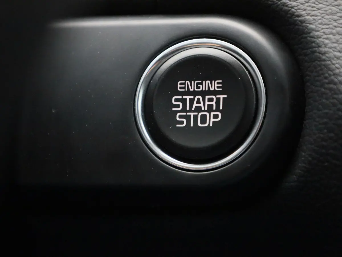 1.5 T-GDi GT-Line | CAMERA | STOEL-STUUR VERWARMING | CLIMATE CONTROL | ELEK.KOFFERBAK | LMV | DIGITAAL DASHBOARD | KEYLESS | HALF-LEDER | LED |