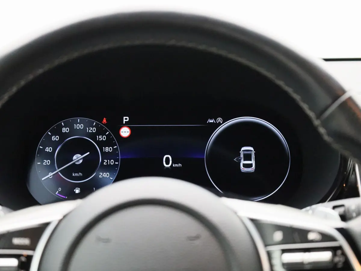 1.5 T-GDi GT-Line | CAMERA | STOEL-STUUR VERWARMING | CLIMATE CONTROL | ELEK.KOFFERBAK | LMV | DIGITAAL DASHBOARD | KEYLESS | HALF-LEDER | LED |