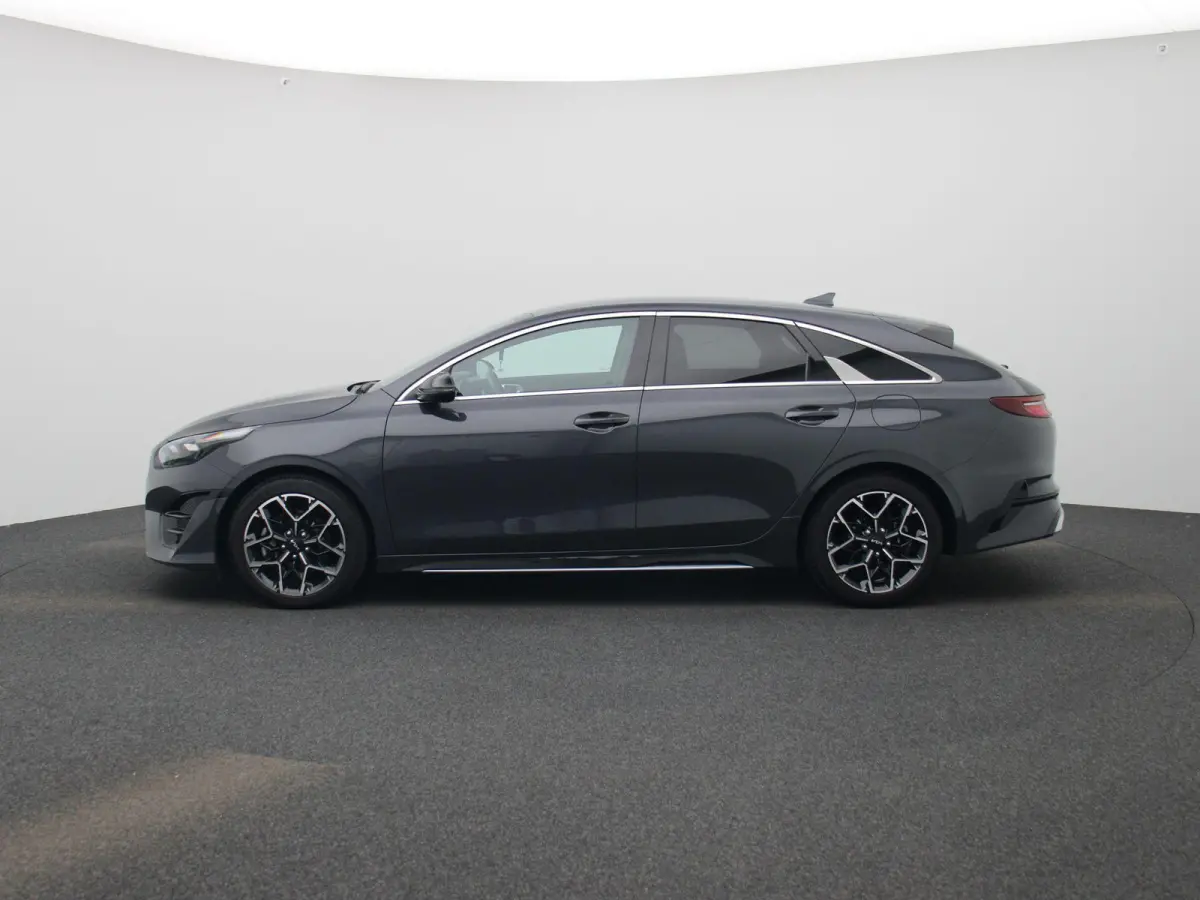 1.5 T-GDi GT-Line | CAMERA | STOEL-STUUR VERWARMING | CLIMATE CONTROL | ELEK.KOFFERBAK | LMV | DIGITAAL DASHBOARD | KEYLESS | HALF-LEDER | LED |