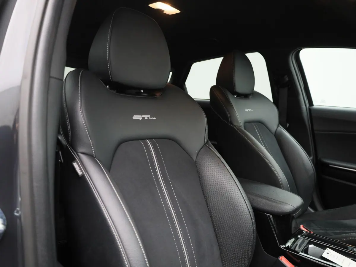 1.5 T-GDi GT-Line | CAMERA | STOEL-STUUR VERWARMING | CLIMATE CONTROL | ELEK.KOFFERBAK | LMV | DIGITAAL DASHBOARD | KEYLESS | HALF-LEDER | LED |