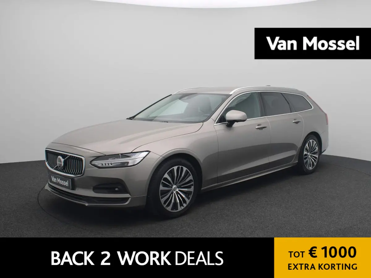 2.0 B4 Momentum Pro | Leder | Wegklapbare-Trekhaak | Stoel + Stuurverwarming | Adaptive Cruise Control |  360 Camera | Elektrische Achterklep | 18 inch | Dodehoekdetectie | Keyless |