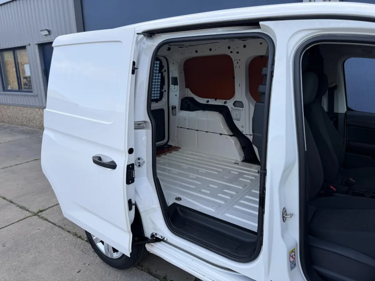2.0 TDI Economy Business AIRCO / CRUISE CONTROLE / N.A.P / TREKHAAK / EURO 6