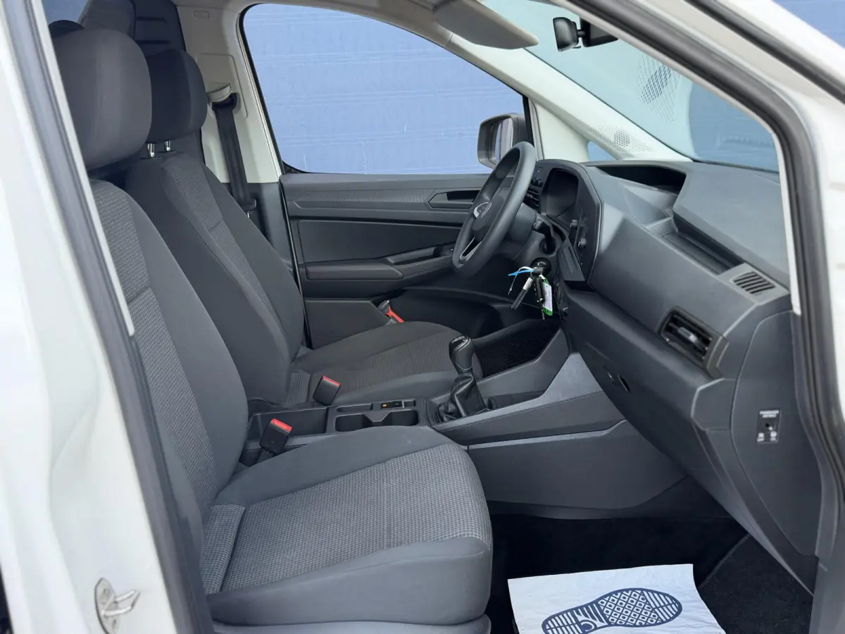 2.0 TDI Economy Business AIRCO / CRUISE CONTROLE / N.A.P / TREKHAAK / EURO 6
