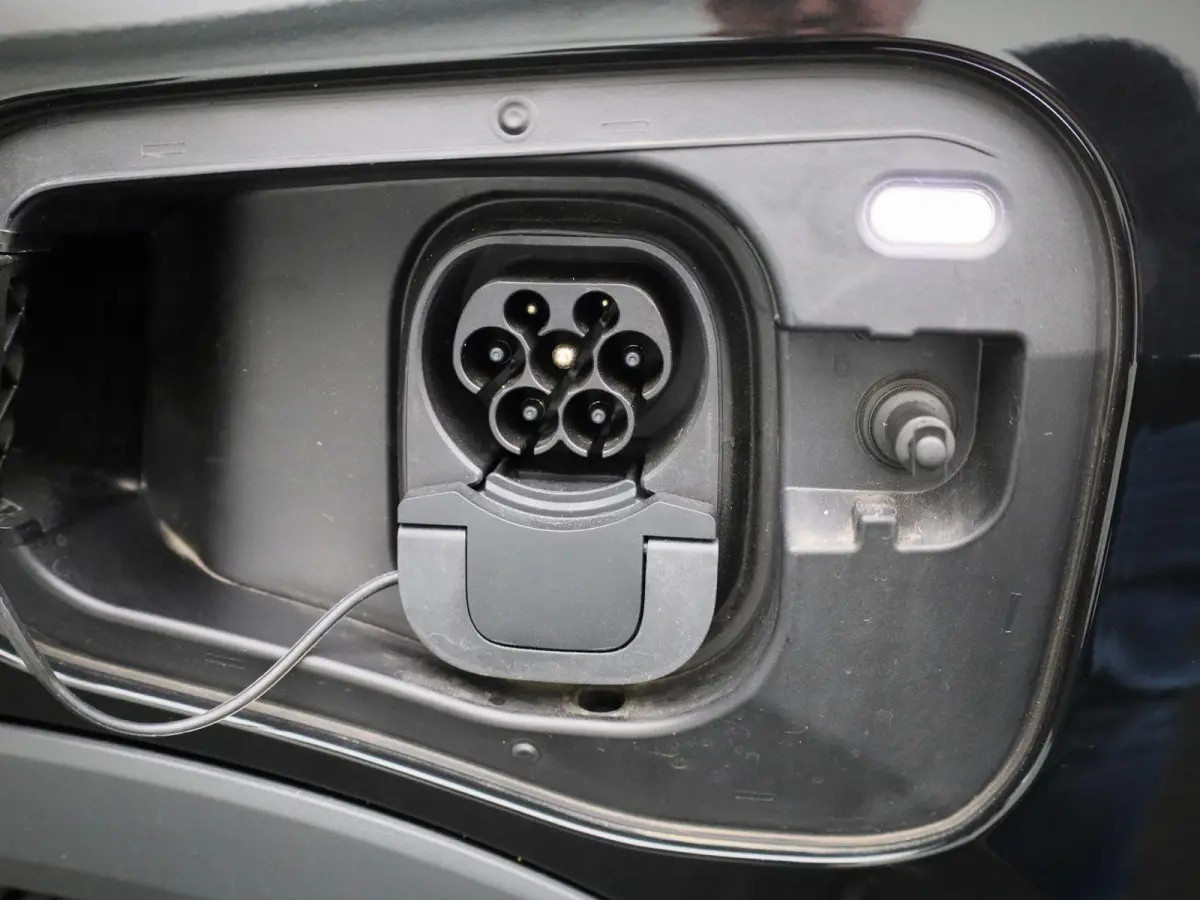 1.5 eHybrid Elegance 272 PK| Trekhaak | LED Matrix | 360 Camera | Stoelverwarming Voor & Achter | Verwarmbare Voorruit | Achterklep Elektrisch