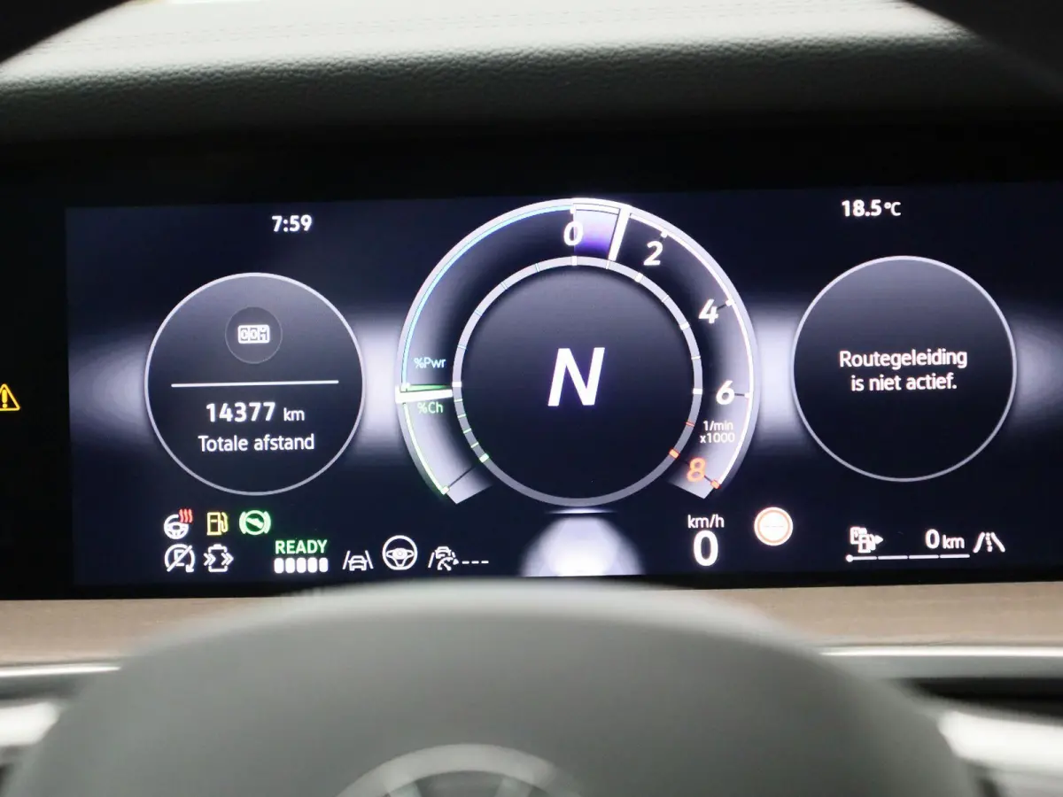 1.5 eHybrid Elegance 272 PK| Trekhaak | LED Matrix | 360 Camera | Stoelverwarming Voor & Achter | Verwarmbare Voorruit | Achterklep Elektrisch