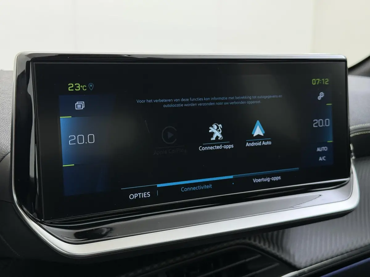 GT 50 kWh 136pk | Navigatie | Panorama dak | Stoelverwarming | Camera achter | 17 inch lichtmetalen velgen | Cruise control | Apple Carplay en Android auto