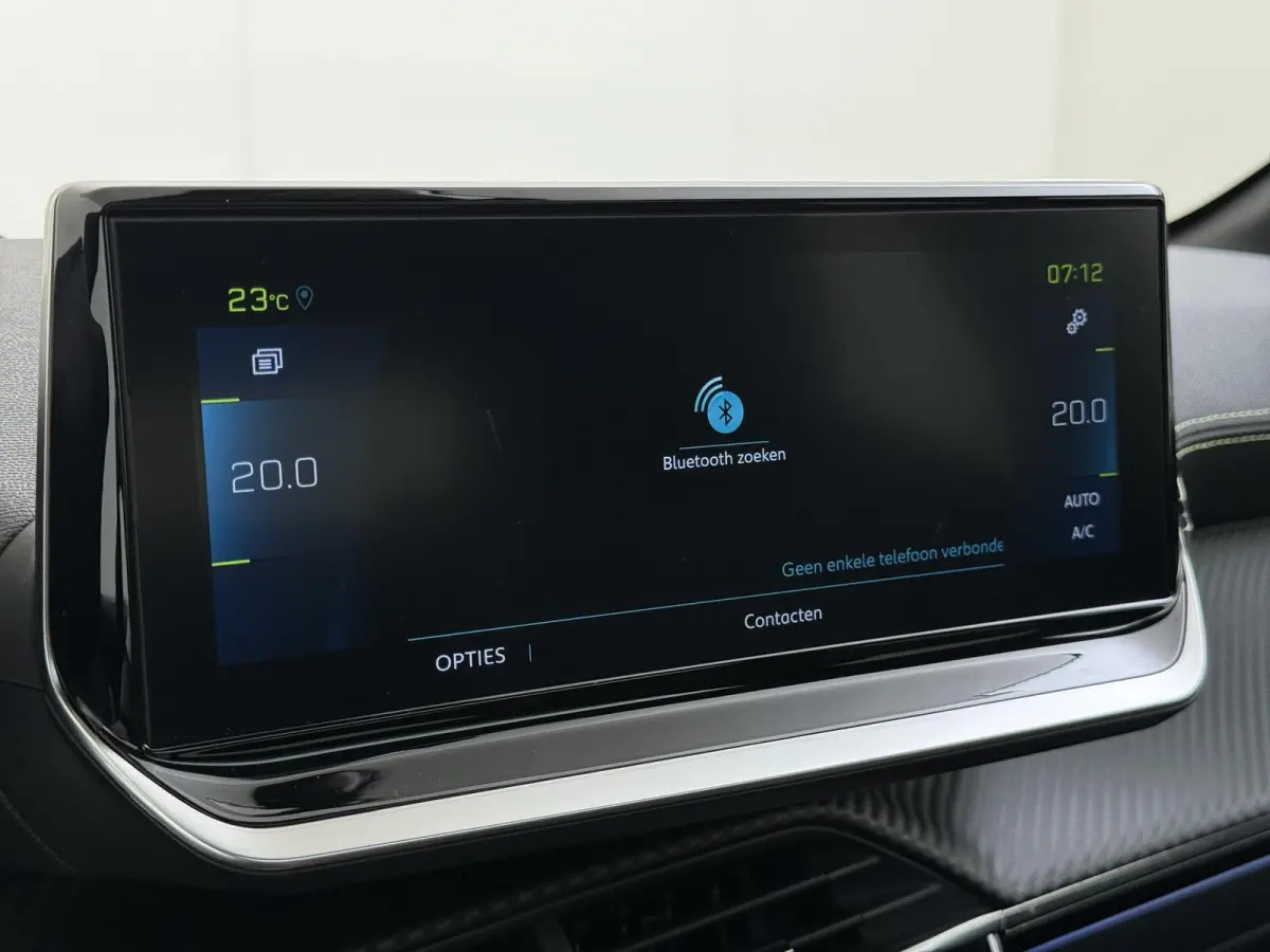 GT 50 kWh 136pk | Navigatie | Panorama dak | Stoelverwarming | Camera achter | 17 inch lichtmetalen velgen | Cruise control | Apple Carplay en Android auto