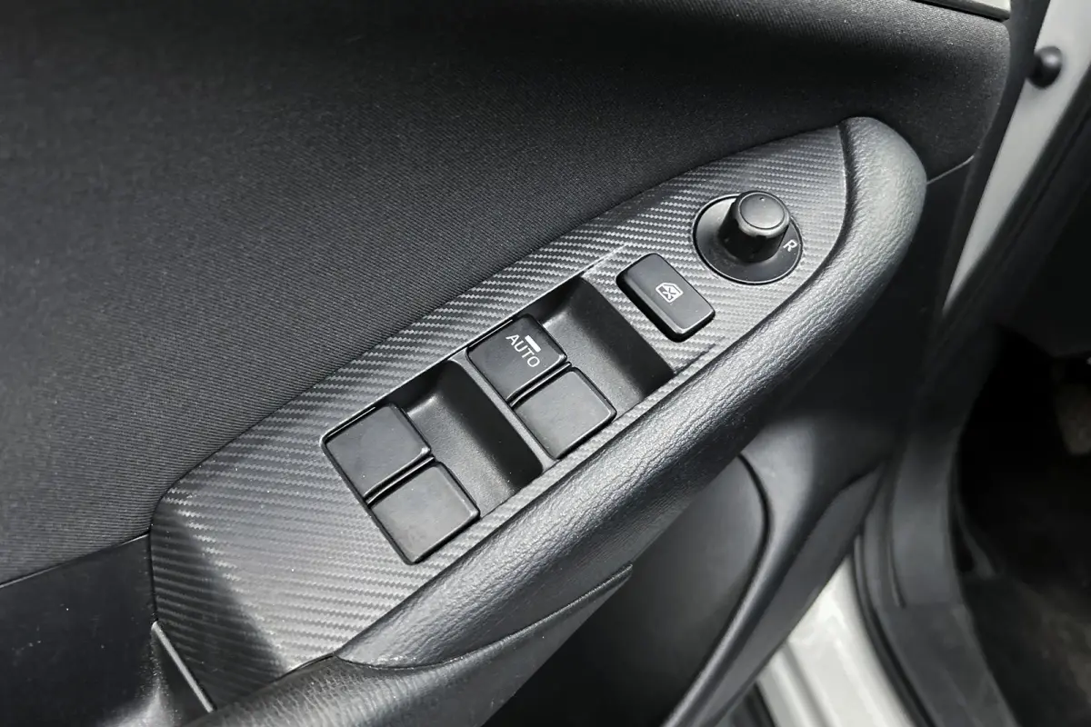 2.0 SkyActiv-G 120 SkyLease+ | Lichtmetalen velgen | Airco