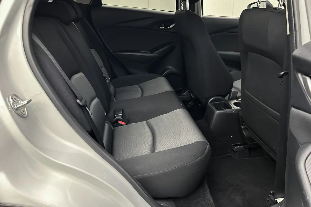 2.0 SkyActiv-G 120 SkyLease+ | Lichtmetalen velgen | Airco
