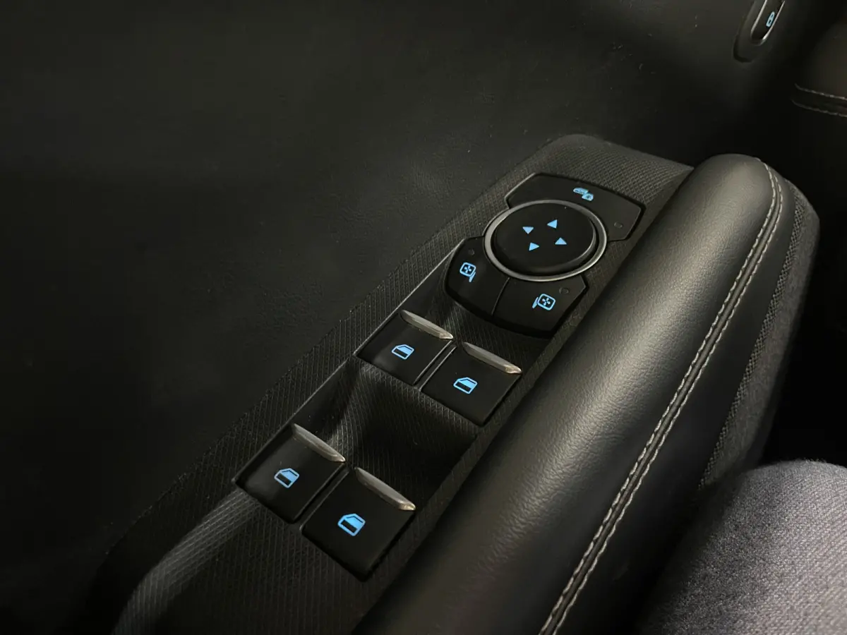 Extended RWD 98 kWh | SOH 93% | B&O | Trekhaak | Adapt. Cruise | Leer | Blis | LED | 18''