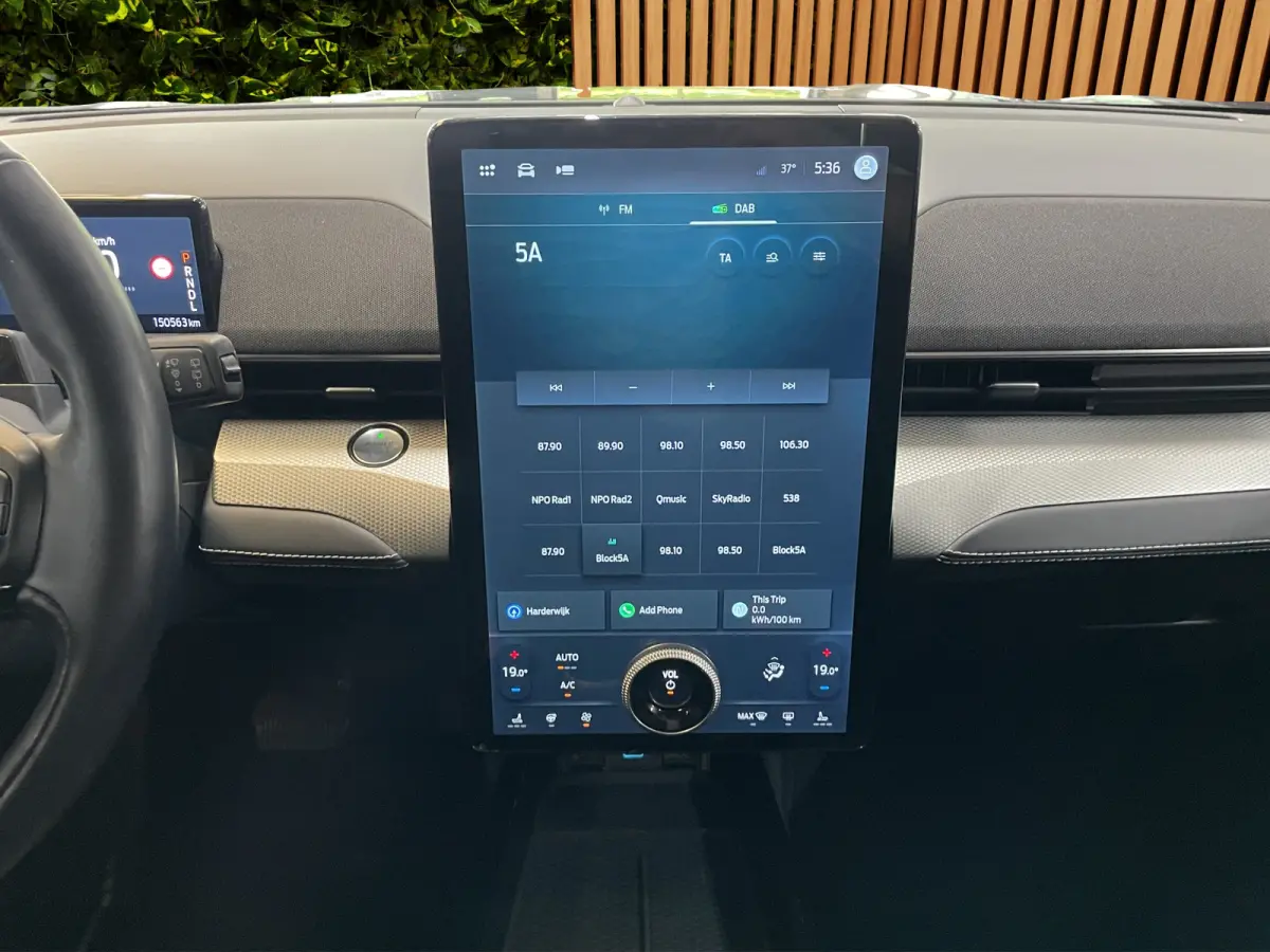 Extended RWD 98 kWh | SOH 93% | B&O | Trekhaak | Adapt. Cruise | Leer | Blis | LED | 18''