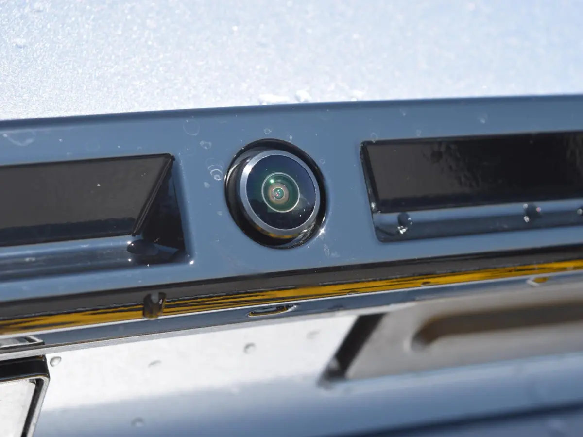 1.2 Hybrid 145 Allure l  Adaptive cruise control l Navigatie l 360 camera