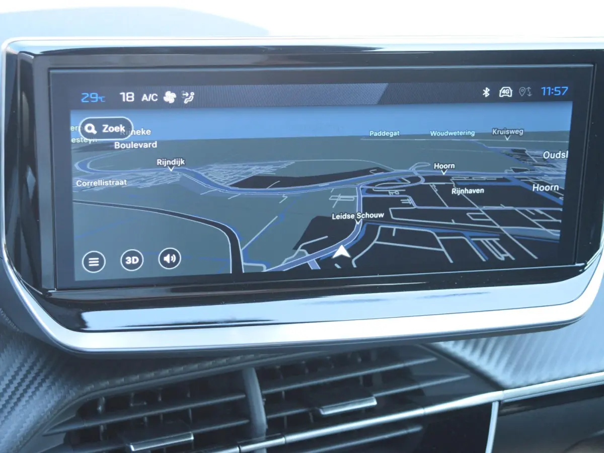 1.2 Hybrid 145 Allure l  Adaptive cruise control l Navigatie l 360 camera