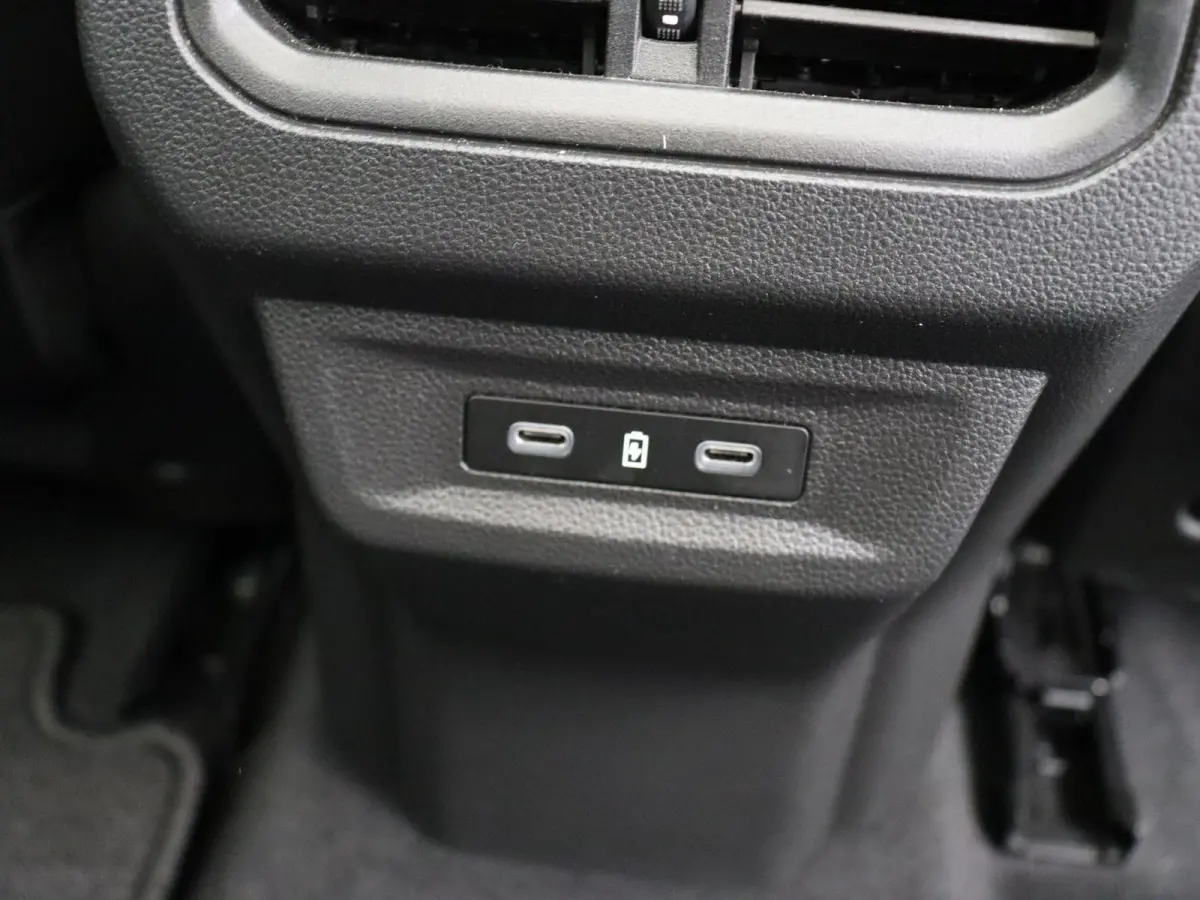 E-Tech full hybrid 200 esprit Alpine | Head-up Display | Elektrische Voorstoelen | Harman Kardon | Stuur- Stoelverwarming | SolarBay Panoramisch Dak |