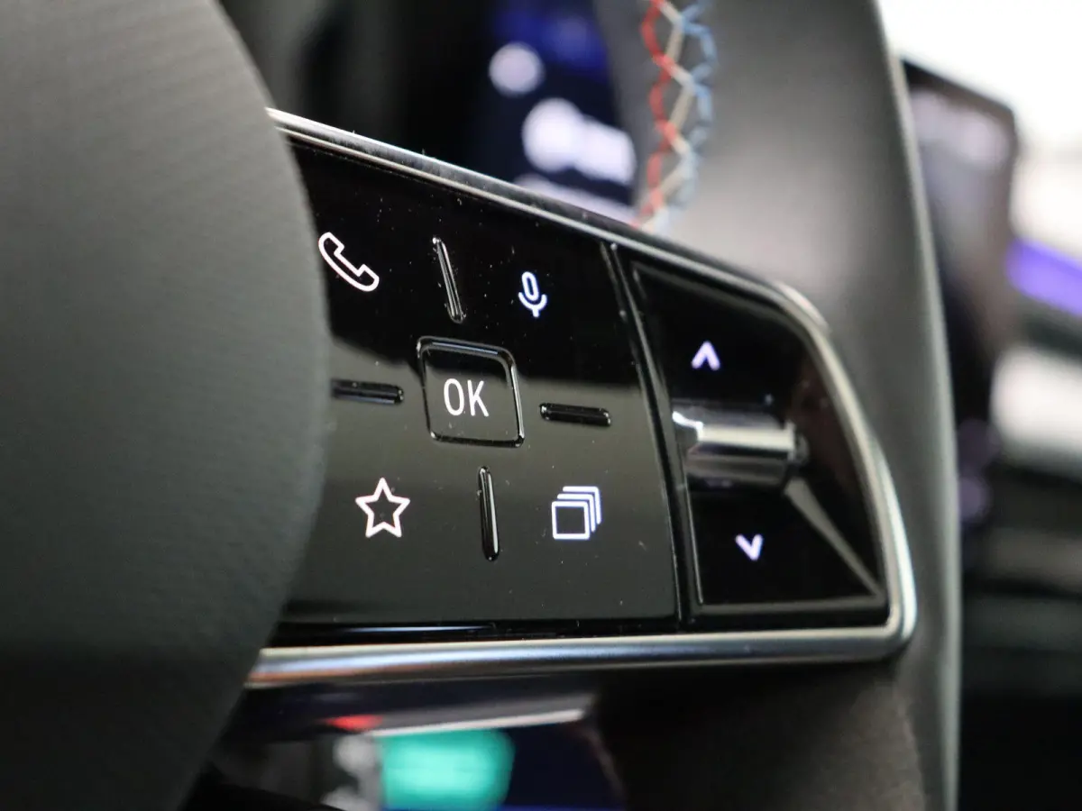E-Tech full hybrid 200 esprit Alpine | Head-up Display | Elektrische Voorstoelen | Harman Kardon | Stuur- Stoelverwarming | SolarBay Panoramisch Dak |