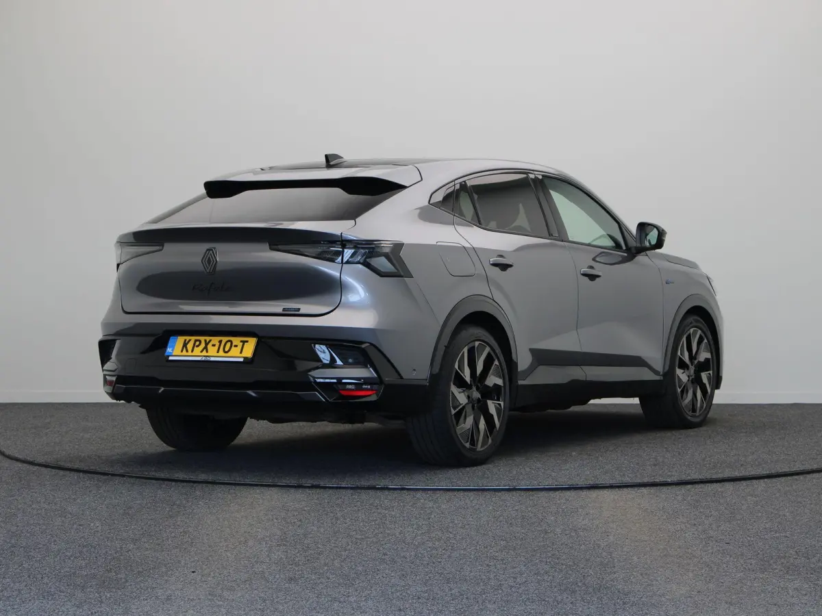 E-Tech full hybrid 200 esprit Alpine | Head-up Display | Elektrische Voorstoelen | Harman Kardon | Stuur- Stoelverwarming | SolarBay Panoramisch Dak |