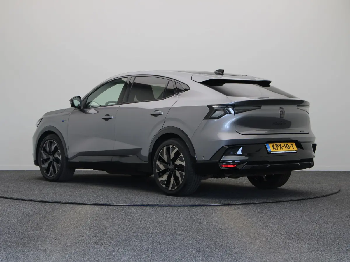 E-Tech full hybrid 200 esprit Alpine | Head-up Display | Elektrische Voorstoelen | Harman Kardon | Stuur- Stoelverwarming | SolarBay Panoramisch Dak |